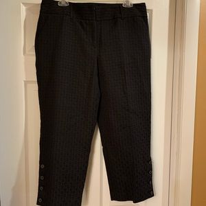 Dana Buchman Capri Pants